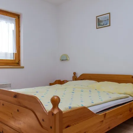 Familia 100/3 Apartmán Balatonmáriafürdő